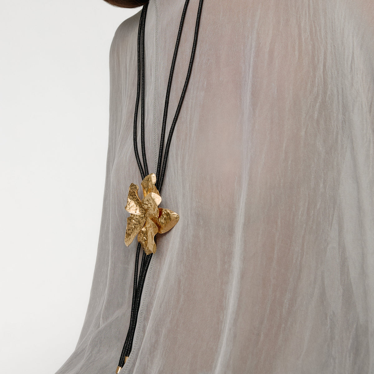 BLACK NASICA GOLD