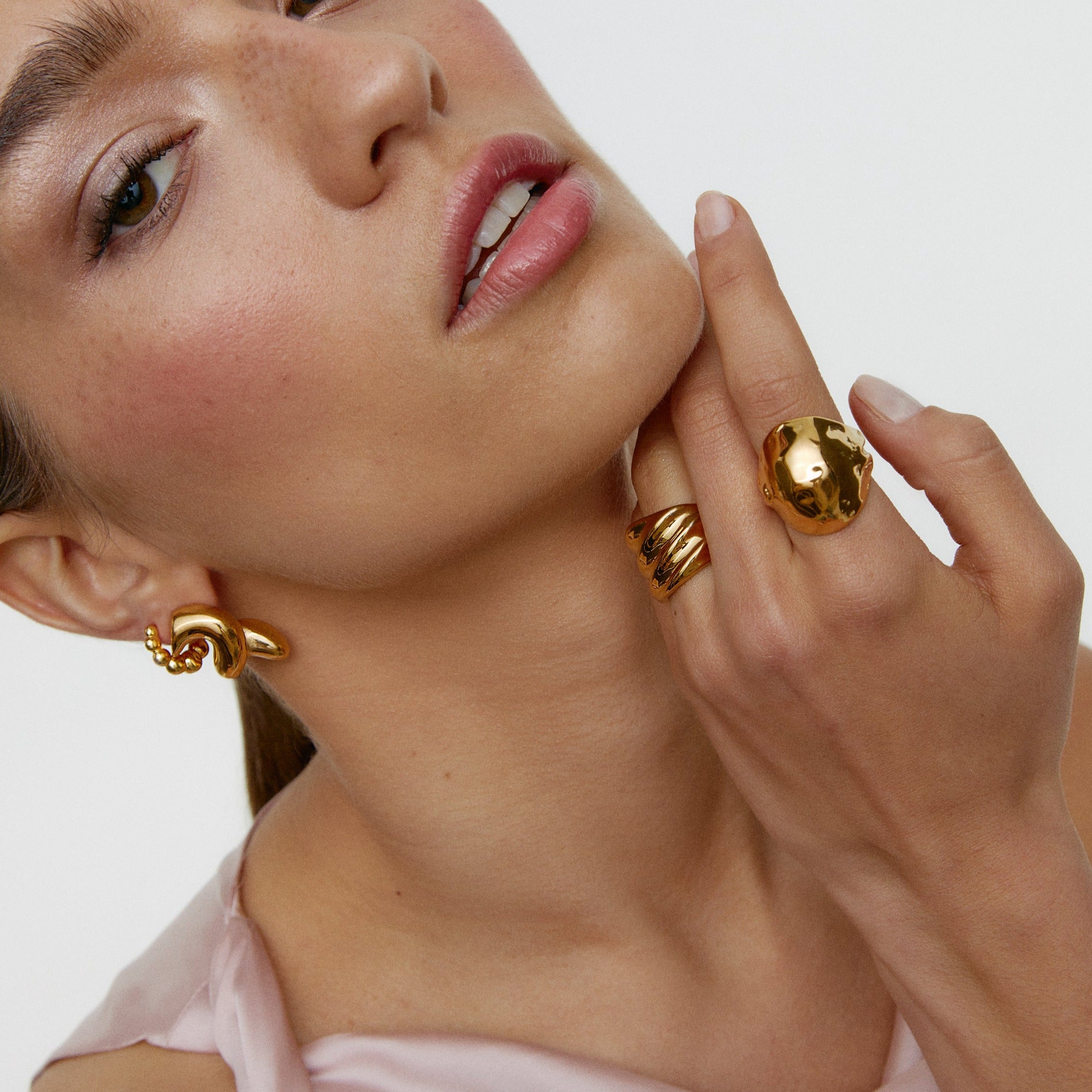 MELY GOLD
