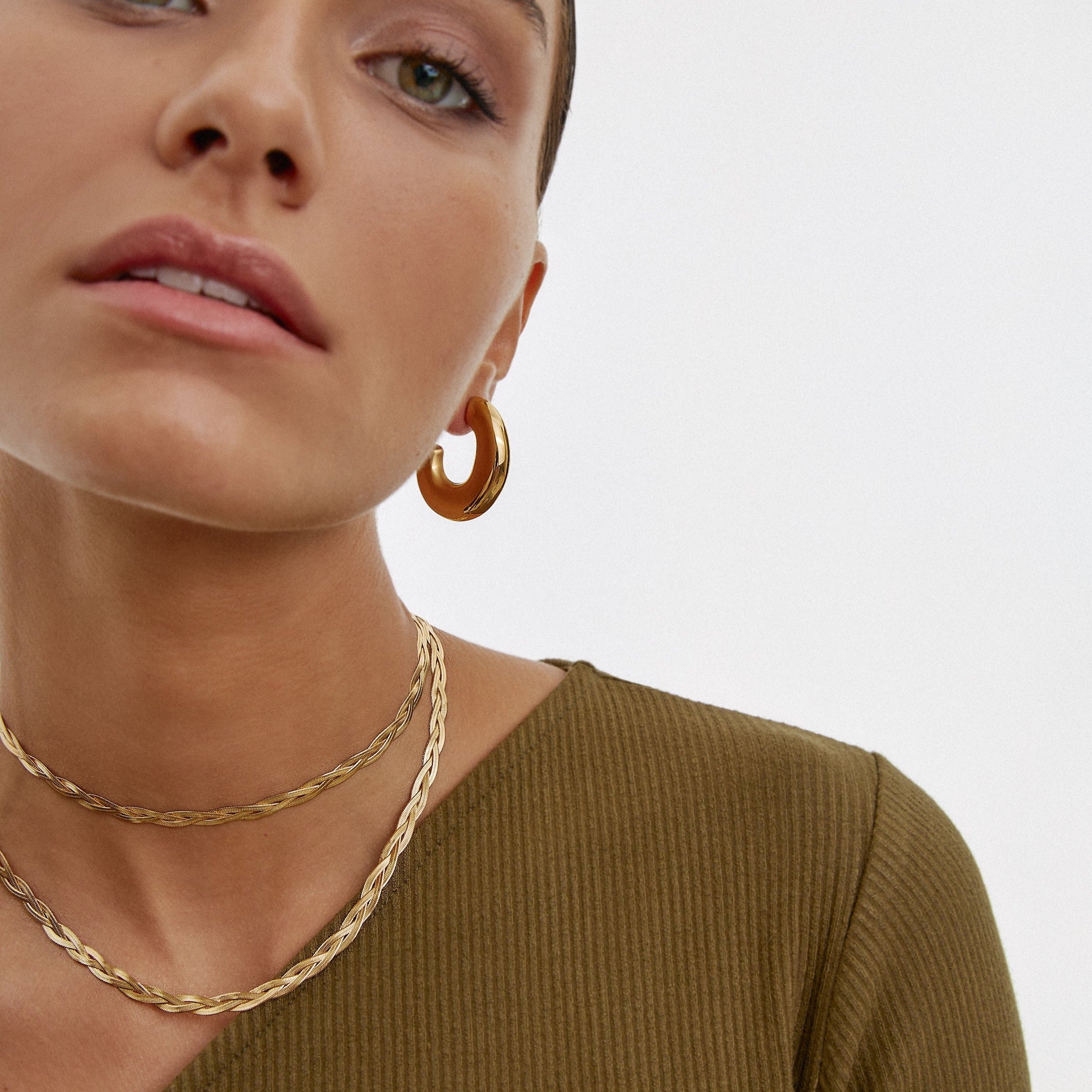 CLOTA SHORT GOLD